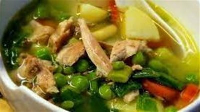 شوربة خضار بالدجاج وجبة صحية ولذيذة