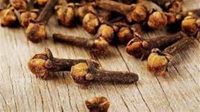فوائد القرنفل للأسنان