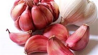 فص ثوم على الريق: هل هو صحي أم مضر؟
