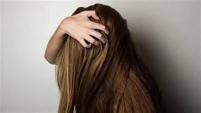 وصفةٌ سحريةٌ لِزيادةِ كثافةِ الشعرِ بسرعةٍ: وداعاً للشعرِ الخفيفِ!